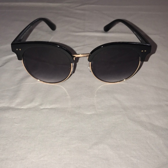 Black and Gold Trimmed Circular Frame Sunglasses - Picture 3 of 5
